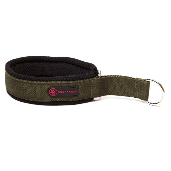 KHAKI GEPOLSTERTER KRAGEN "SOFA TEXTILE".