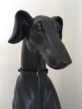 MEDAL HOLDER FOR GREYHOUND IN BLACK BIOTHANE